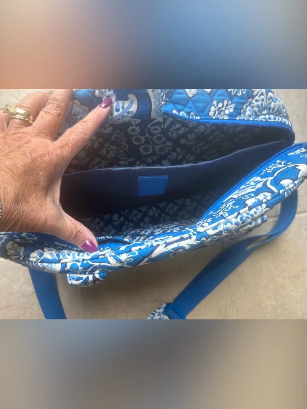 NWOT Vera Bradley Blue Lagoon Laptop bag/tote case Retired pristine
